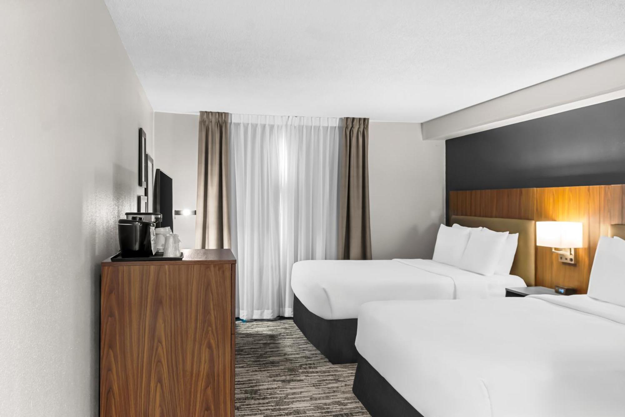 Hotel Country & By Radisson, Winnipeg, Mb Winnipeg